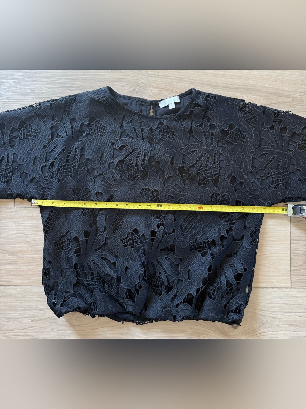 Erin + Ali Black Floral Lace Blouse Size Small - Picture 6 of 7